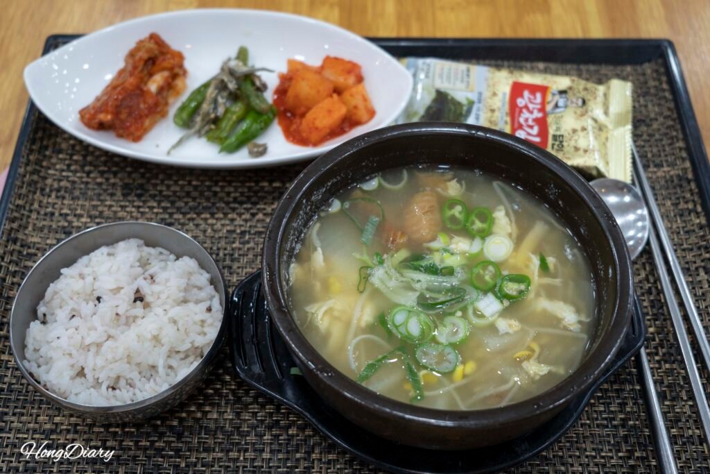 Hotel breakfast at Bugok Royal Tourist Hotel