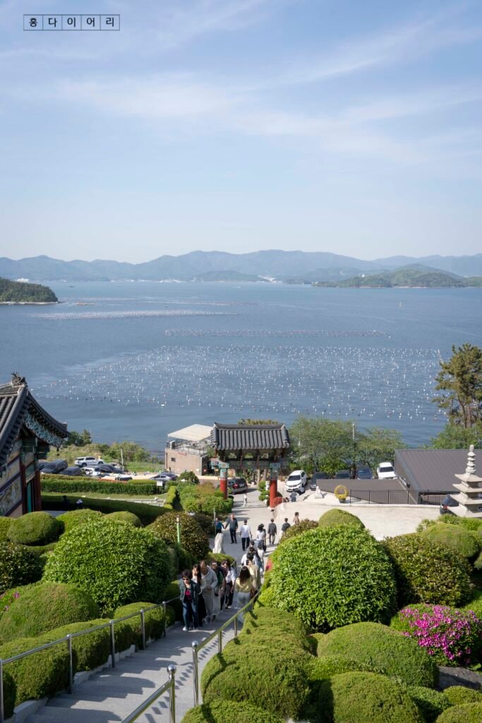 長水庵から見渡す馬山湾のパノラマビュー