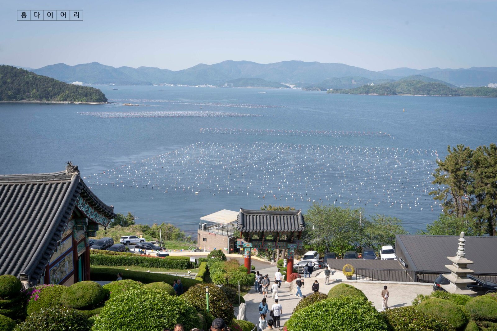 Vista panorámica de la bahía de Masan desde el Templo Jangsu