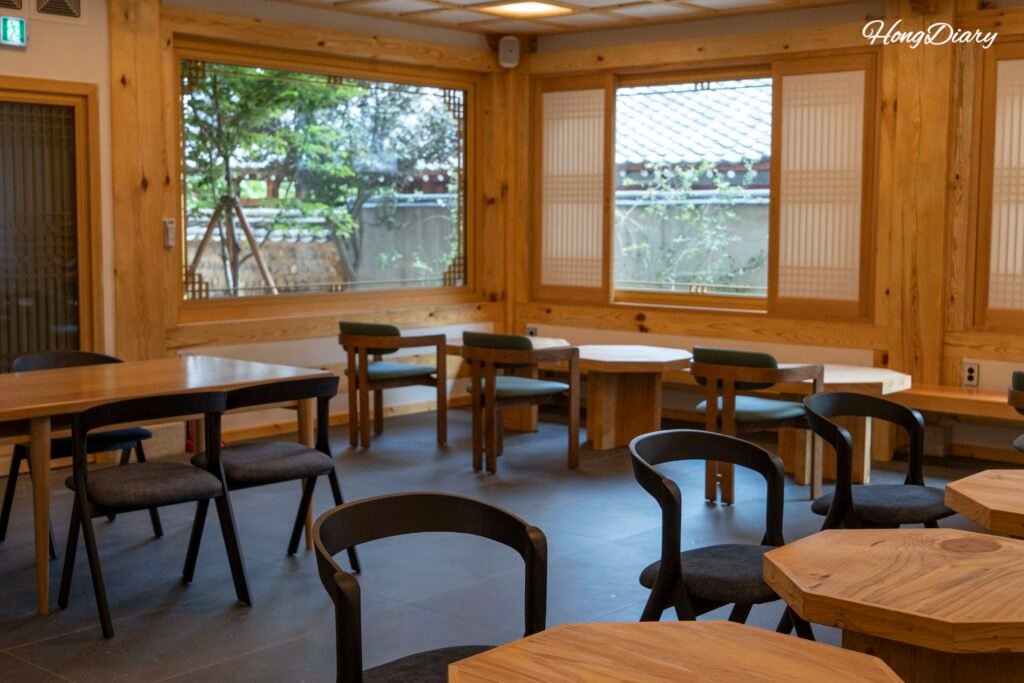 Interior of Bichae Bogette cafe, Hwangridangil, Gyeongju