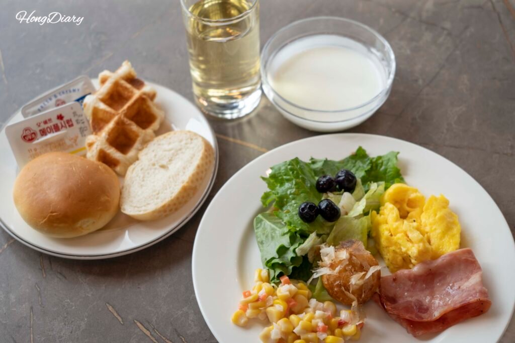 Korean breakfast buffet at Central Seven Hotel Busan 17th floor restaurant