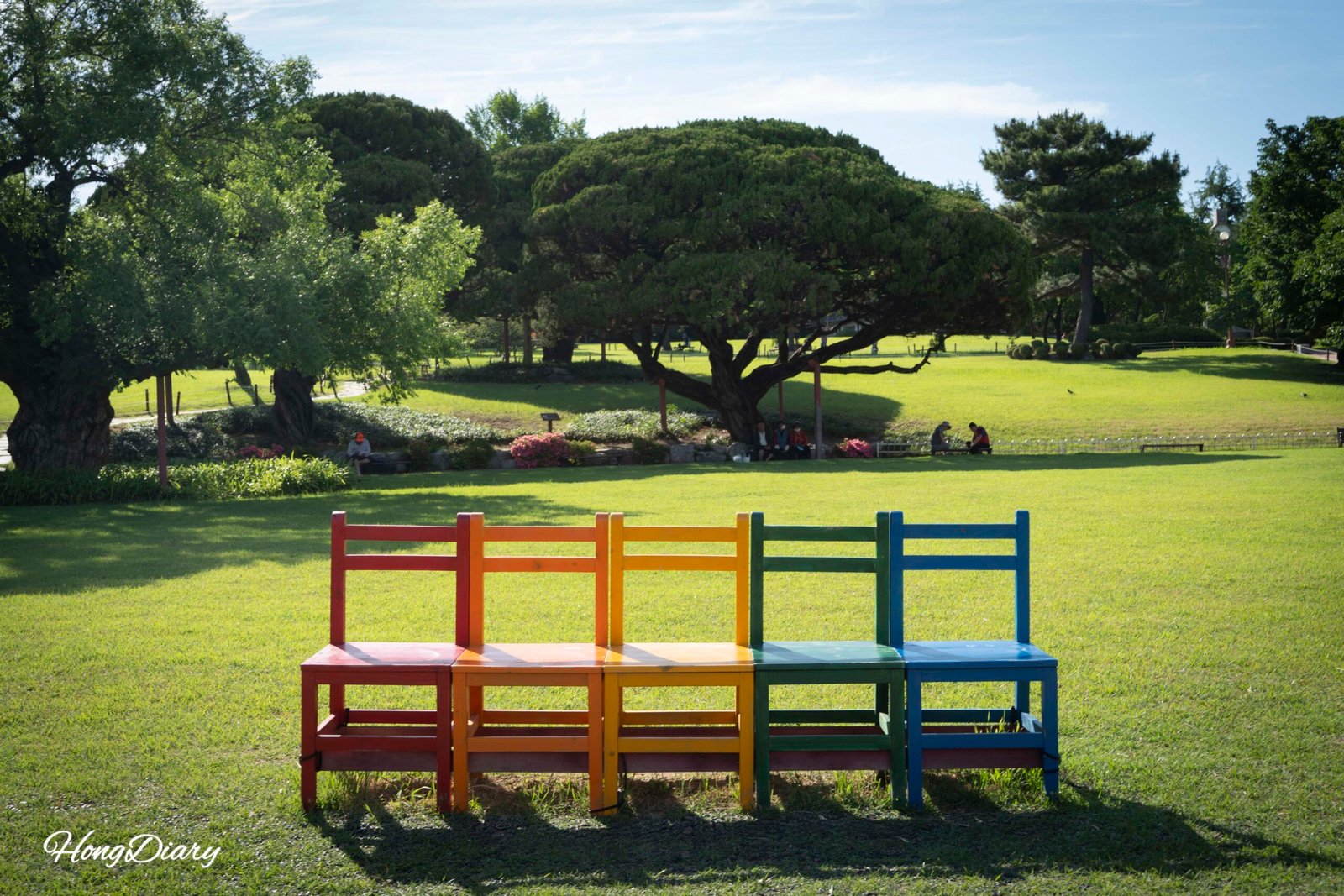 Vista panorámica del parque Dalseong Daegu con escultura emblematica spot de fotos
