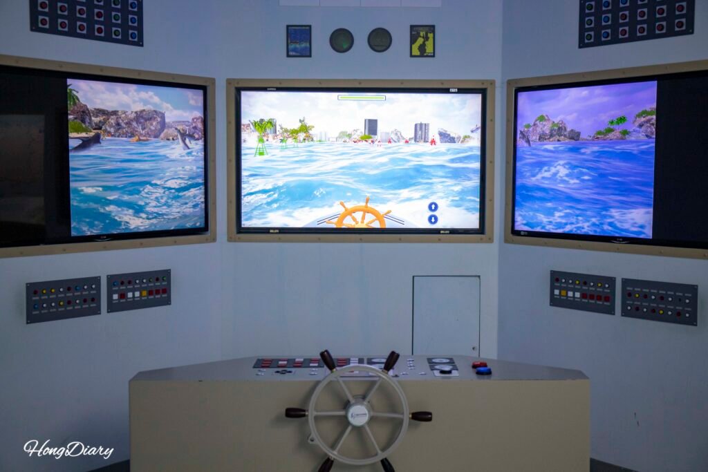 Simulador de embarcación pesquera en el Museo de Ciencias de la Pesca de Busan