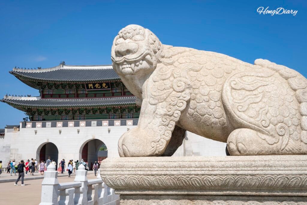 Estatua Haechi frente al Palacio Gyeongbokgung, Seúl