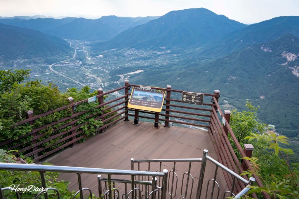 Mirador Haneul Garden Jardín del Cielo en la cima del teleférico Valle del Hielo Miryang