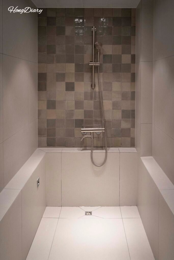 Jacuzzi bathtub in Jeongonjae Soo room Busan