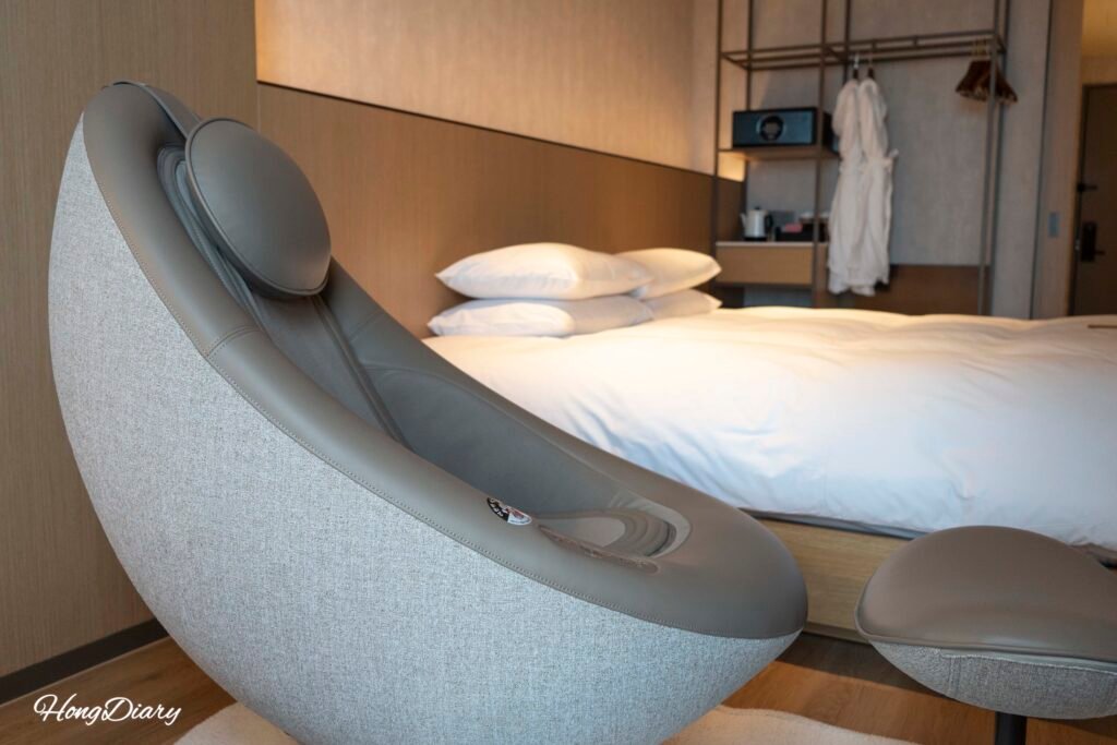 Pebble Chair massage recliner with ocean view at L7 Haeundae Lotte Hotel
