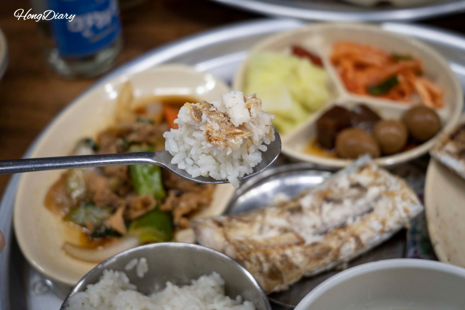 Pez sable a la plancha con arroz en Nammae Wang Galchi, Mercado Olle de Seogwipo