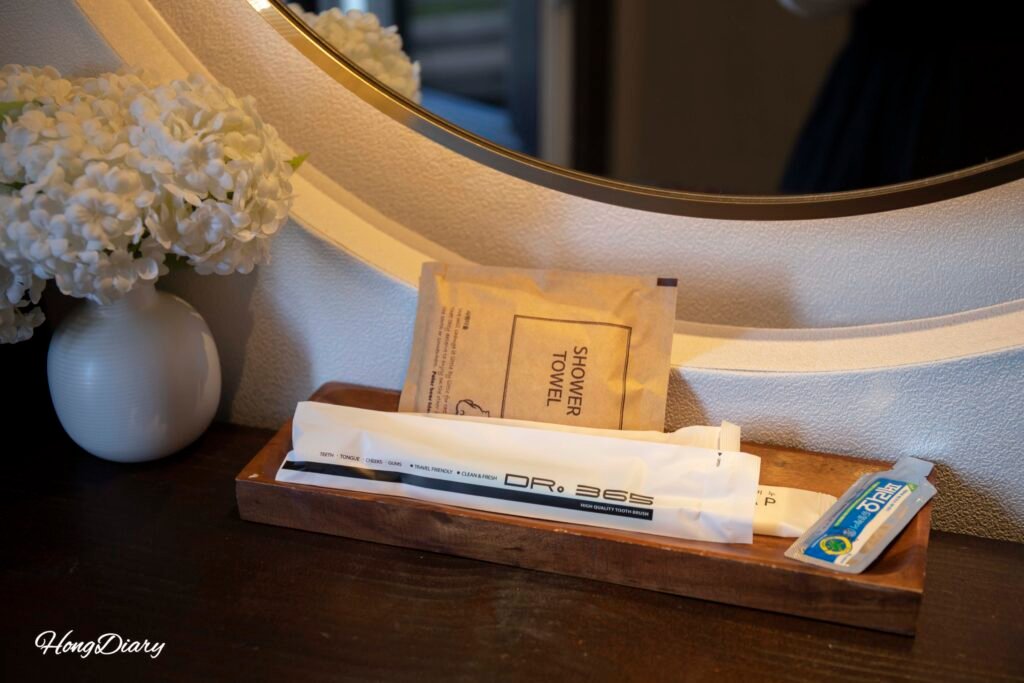 Toiletries and amenities provided at Wonhwaru Gyeongju hanok stay