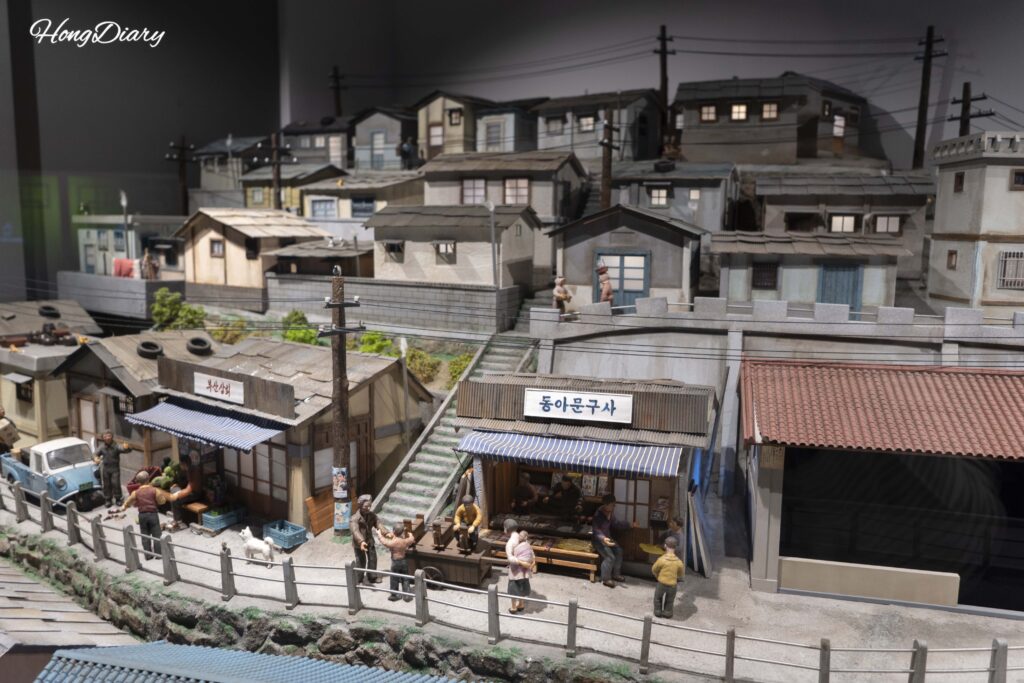 釜山近現代歴史館の第2展示室に展示された釜山の山腹道路ミニチュア