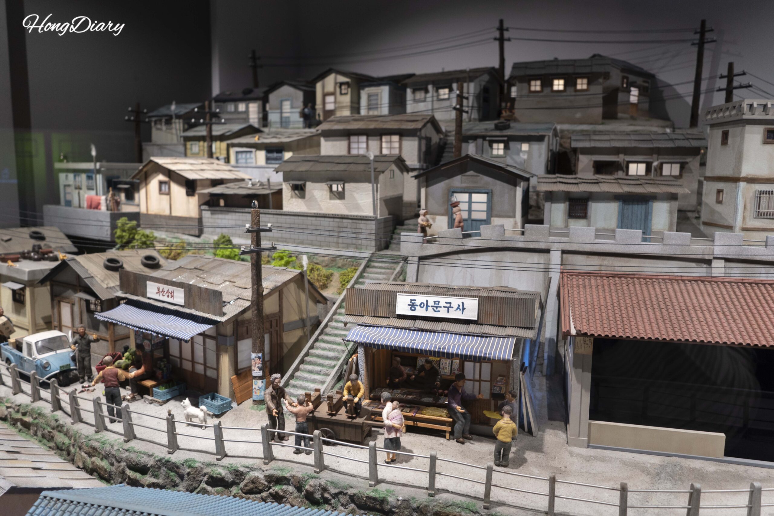 釜山近現代歴史館の第2展示室に展示された釜山の山腹道路ミニチュア