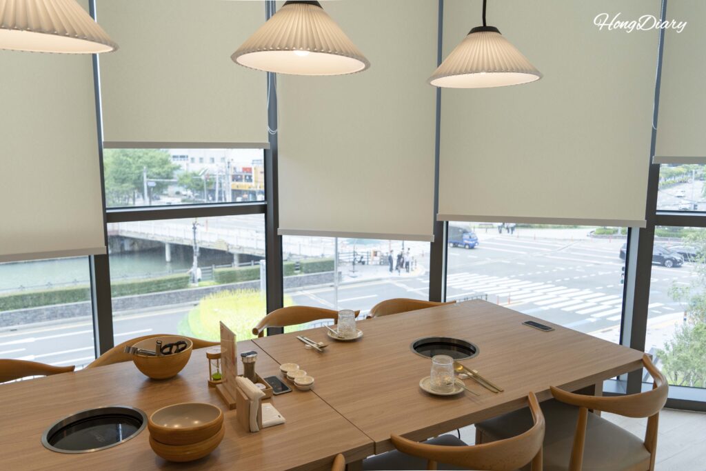 Private dining room with city views at Cosmos Busan, BIFC2 Square Garden, Munhyeon-dong