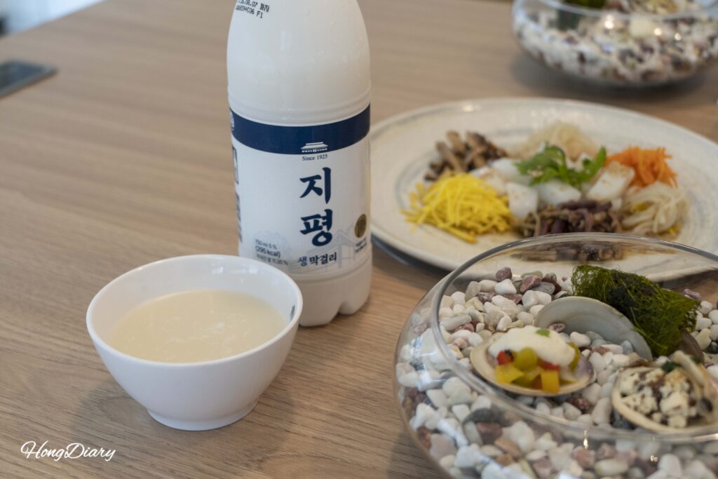 コスモス釜山の前菜と相性の良い韓国の伝統酒マッコリ