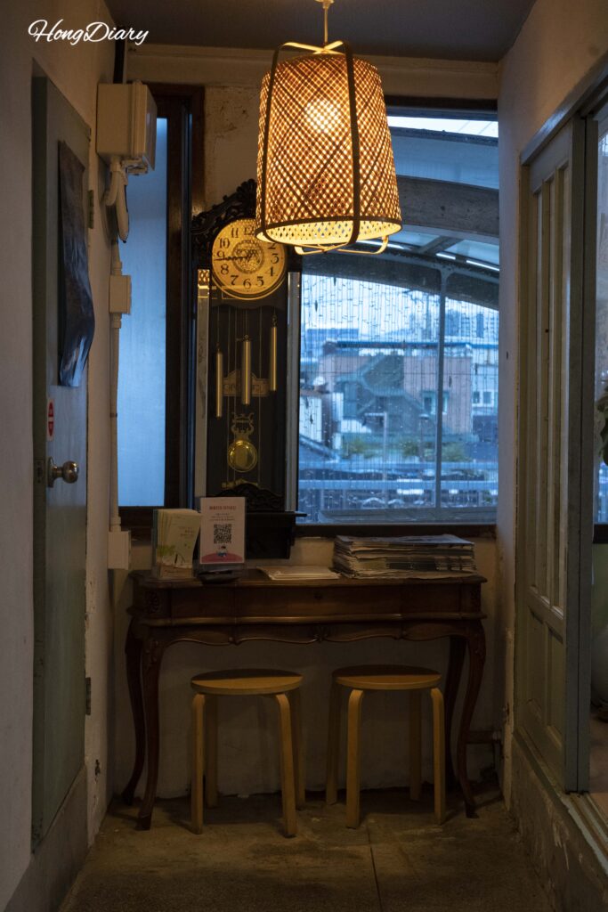 Retro decorations and interior details at Durumi Bookshop before leaving