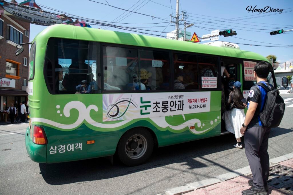 Bus a Gamcheon Culture Village Busan Corea