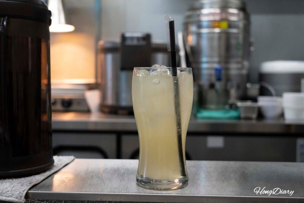 HETZ yuzu highball served alongside tonkatsu in Gwanganli Busan