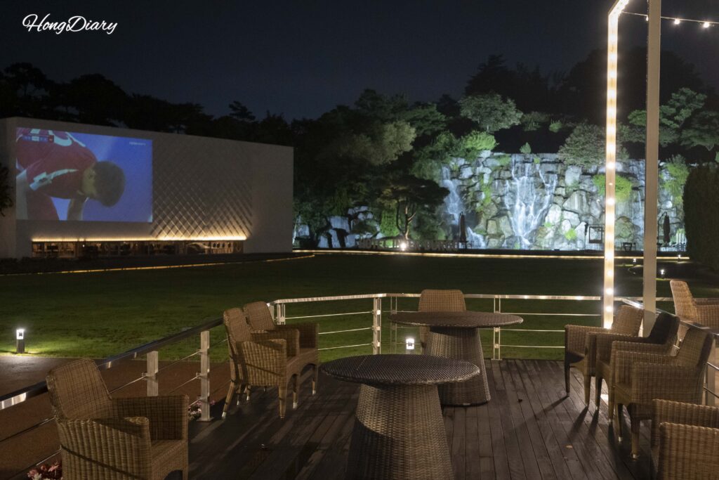 Outdoor terrace seating at Byeolbamso bar in Park Village, Hotel Inter-Burgo Daegu