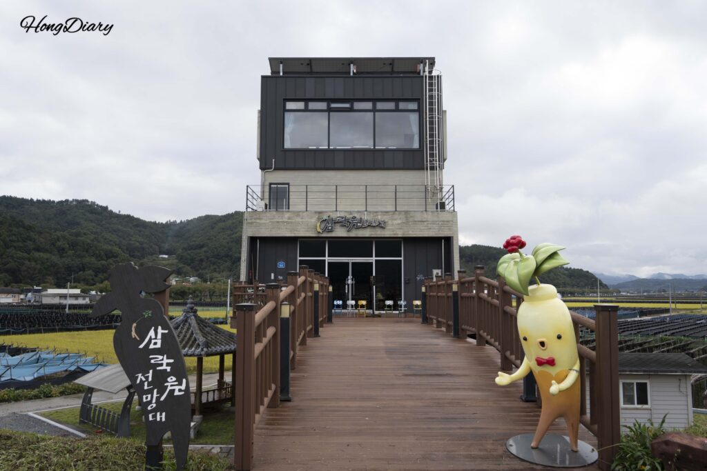 忠清南道・錦山の三楽園展望台｜提原面の丘の上にある眺望デッキ