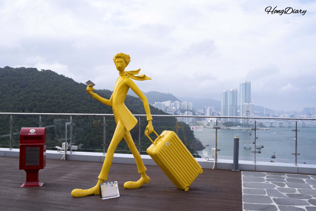 Little Prince-themed sculptures and photo spots at Sky Harbor Observatory, Songdo Sky Park, Busan