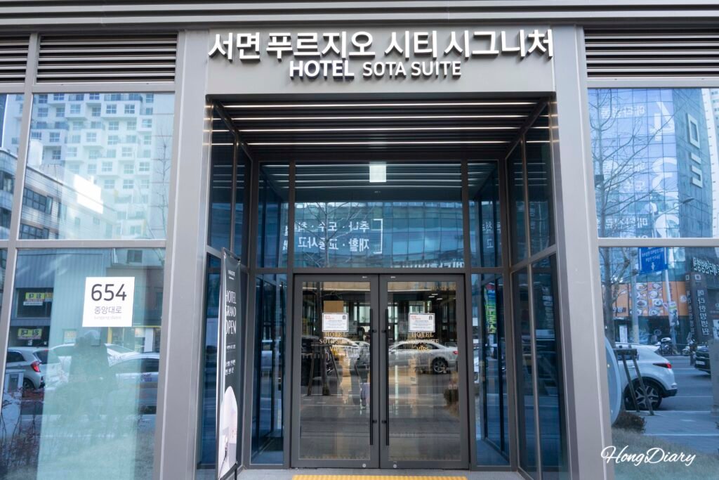 Entrada de Sota Suite Busan Seomyeon, apartahotel en Busan