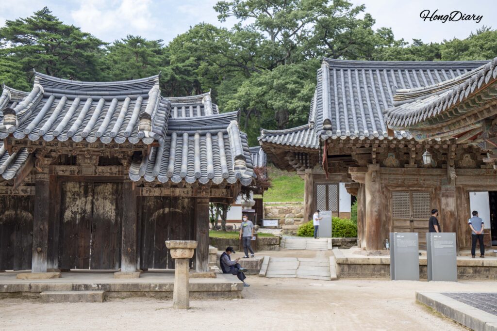 通度寺の境内全景と伝統建築群