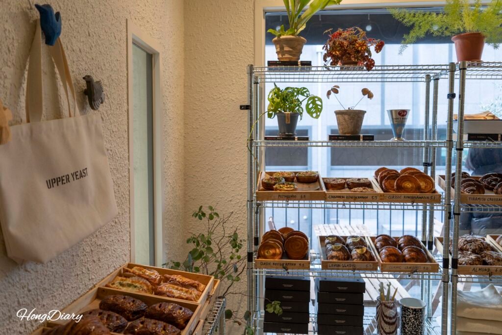 Interior details Upper East Bakery Busan Seomyeon
