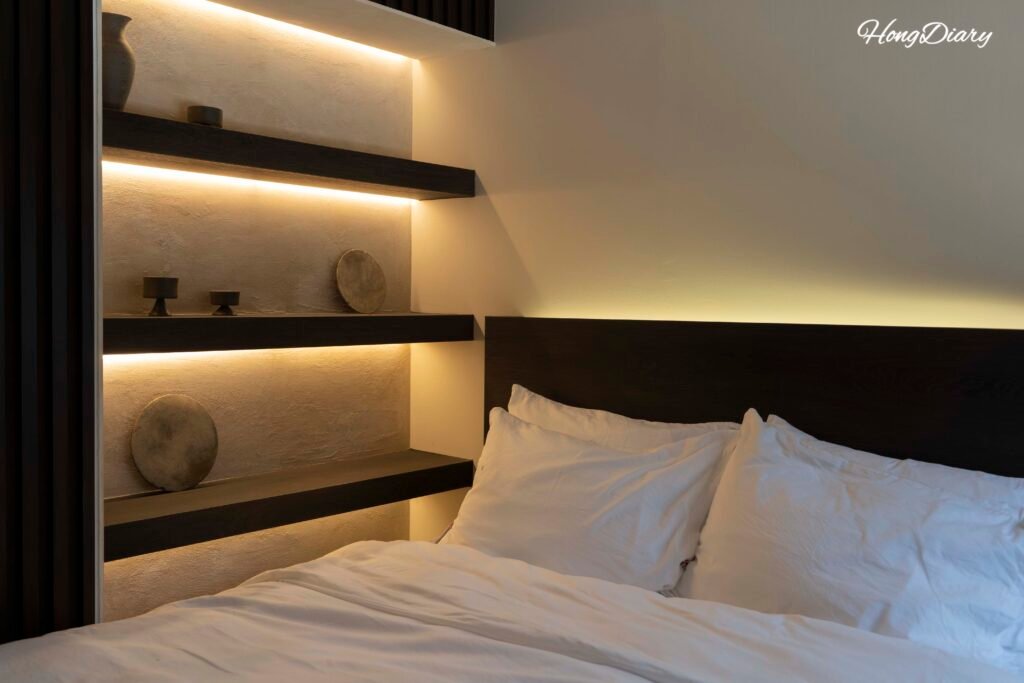 Second bedroom with queen bed at Yeojuhyeon private hanok in Daegu