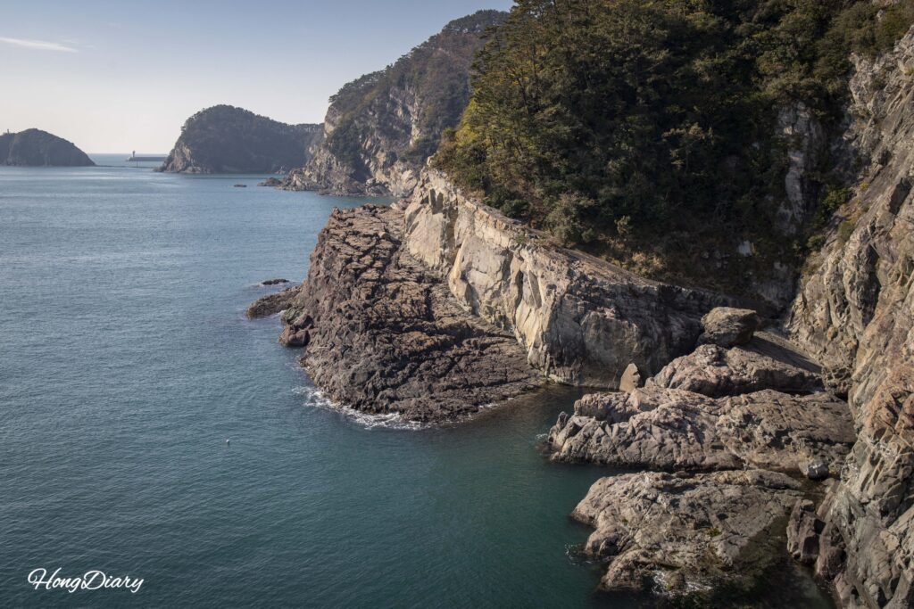 松島龍宮雲橋から見た釜山の海と海岸線