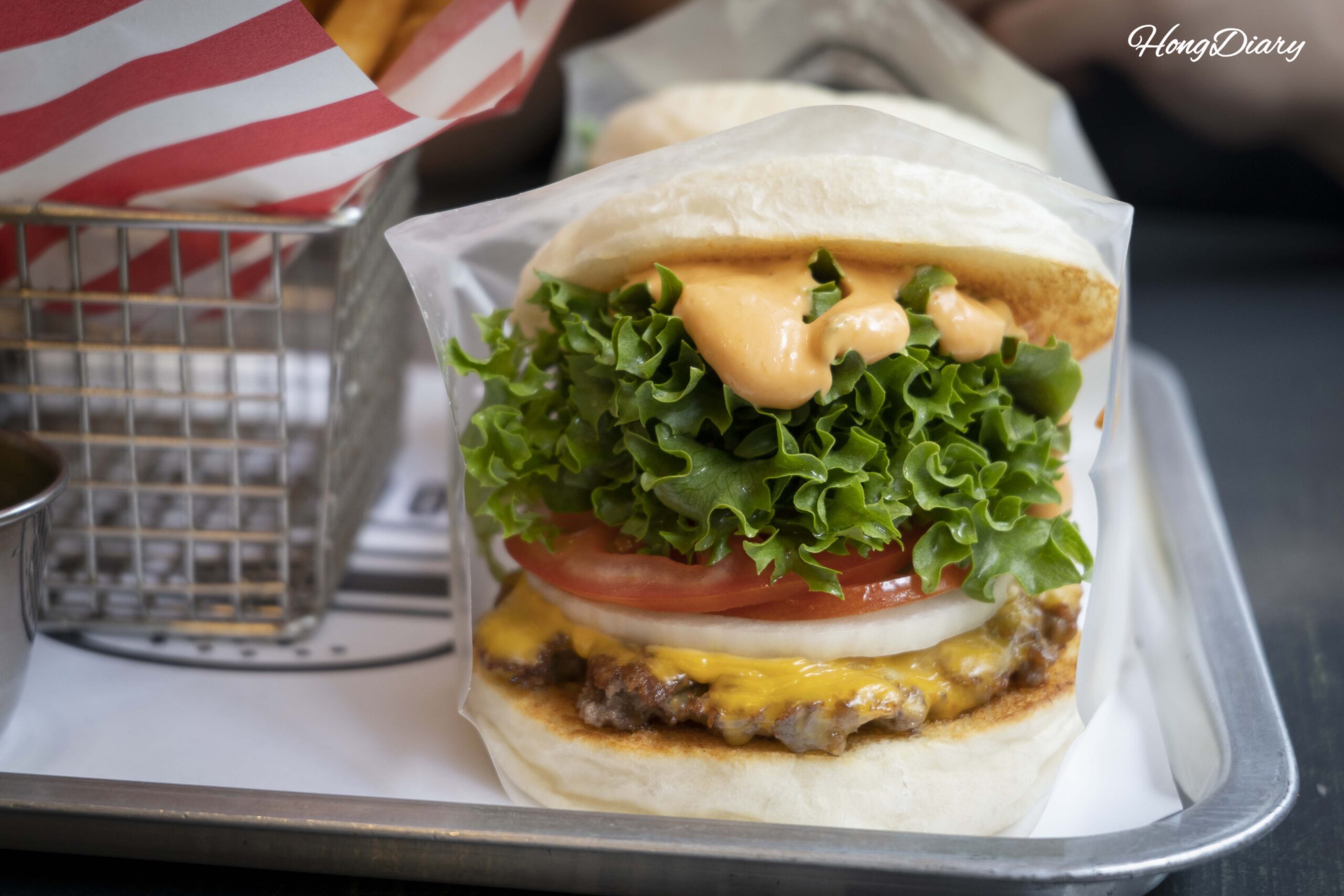 ¿Una hamburguesa con pan completamente blanco? Existe, y está en un callejón de Busan — Bao Burger en Songjeong
