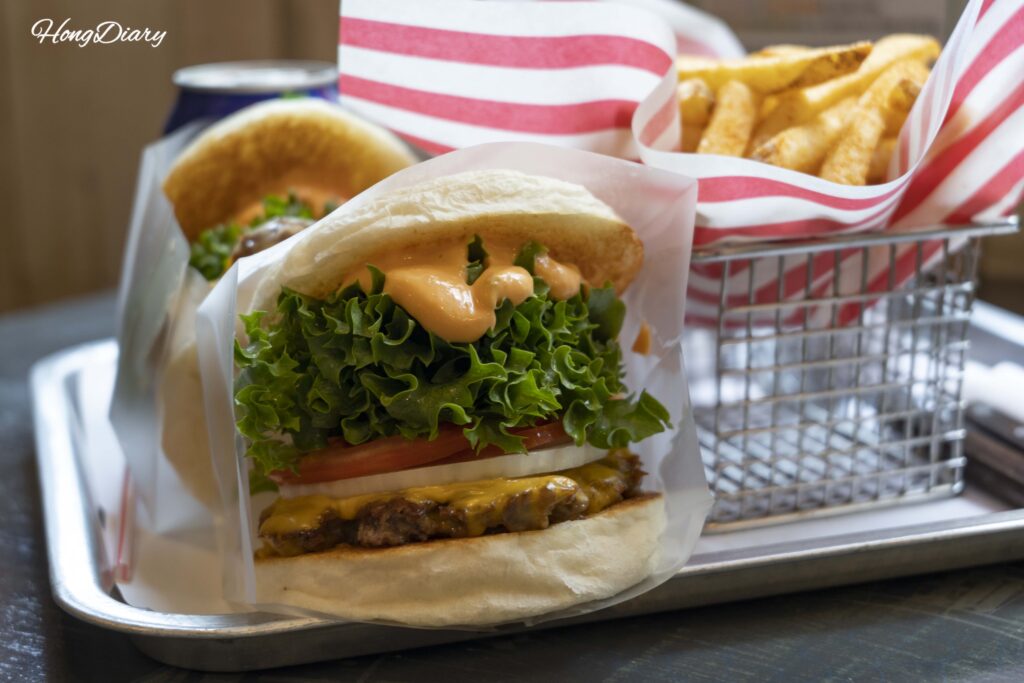 バオバーガーの特徴である真っ白なバンズのクローズアップ写真