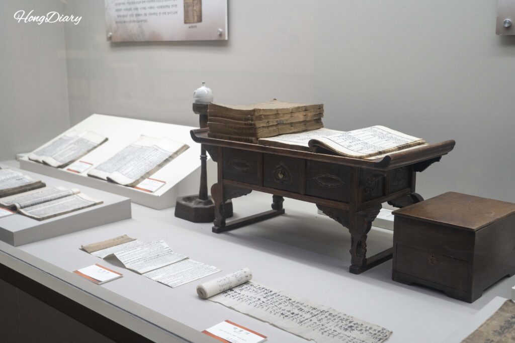 大邱薬令市韓医薬博物館に展示された朝鮮時代の医書
