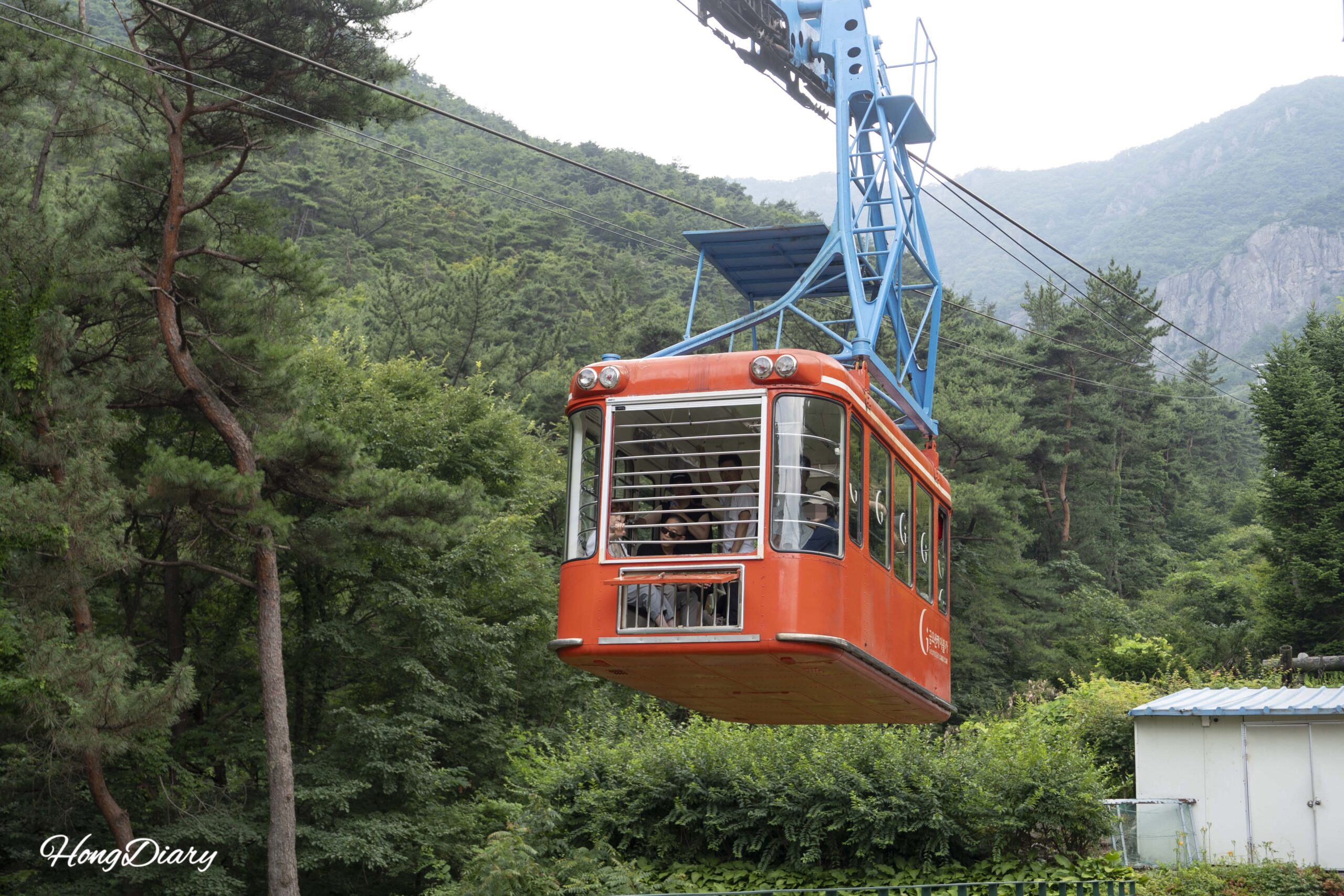 Geumosan Cable Car: A 1974 Open-Air Ride Up Korea’s First Provincial Park