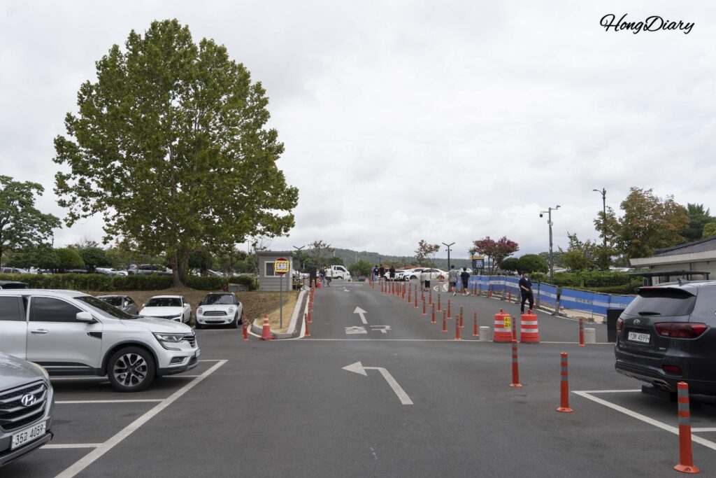 Free parking lot at Gyeongju National Museum in Gyeongju