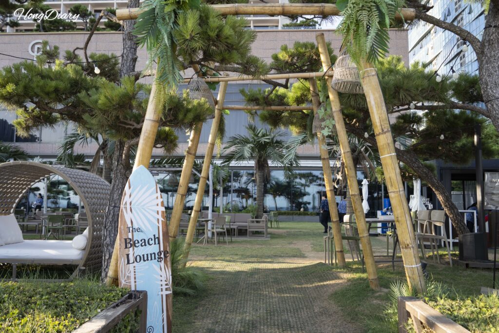 Entrance to the Paradise Hotel outdoor beach lounge at Haeundae