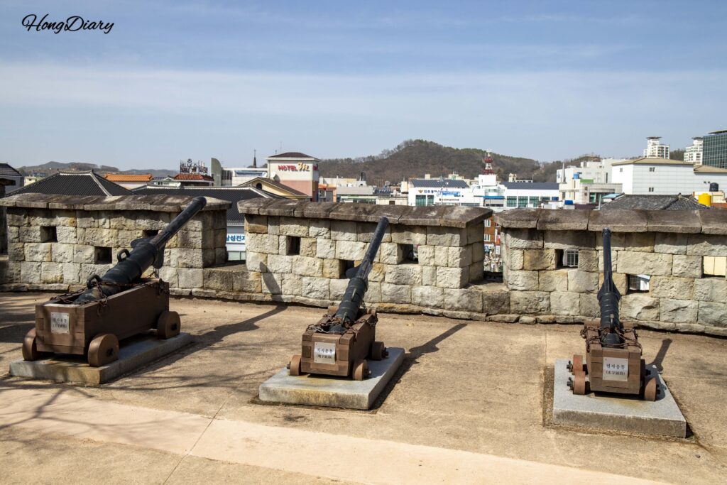 晋州城内に展示されている朝鮮時代の大砲