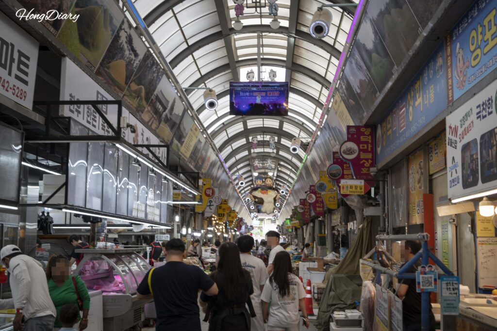 Exterior view of Seongdong Market in Gyeongju as seen from outside the covered entrance