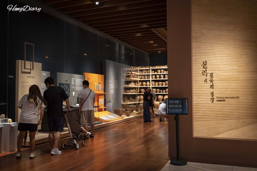 Room 1 of the Silla History Gallery displaying artifacts from Silla's founding era at Gyeongju National Museum
