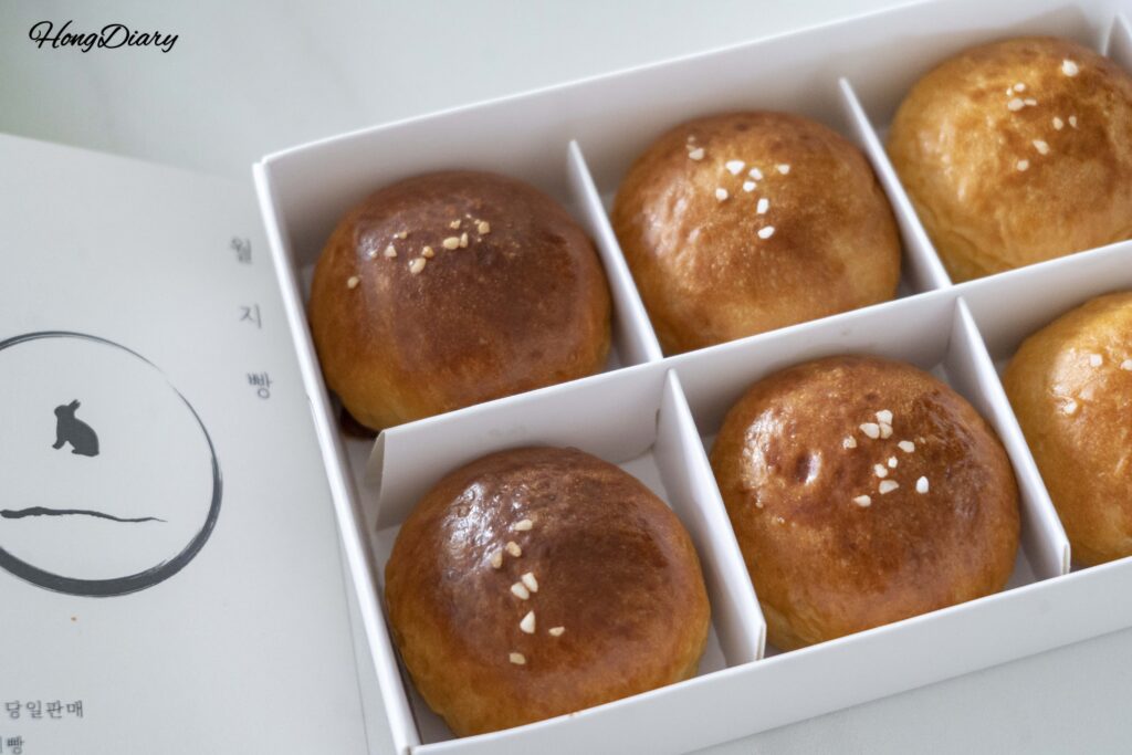Wolji Bread salt rolls displayed after opening the sealed inner packaging
