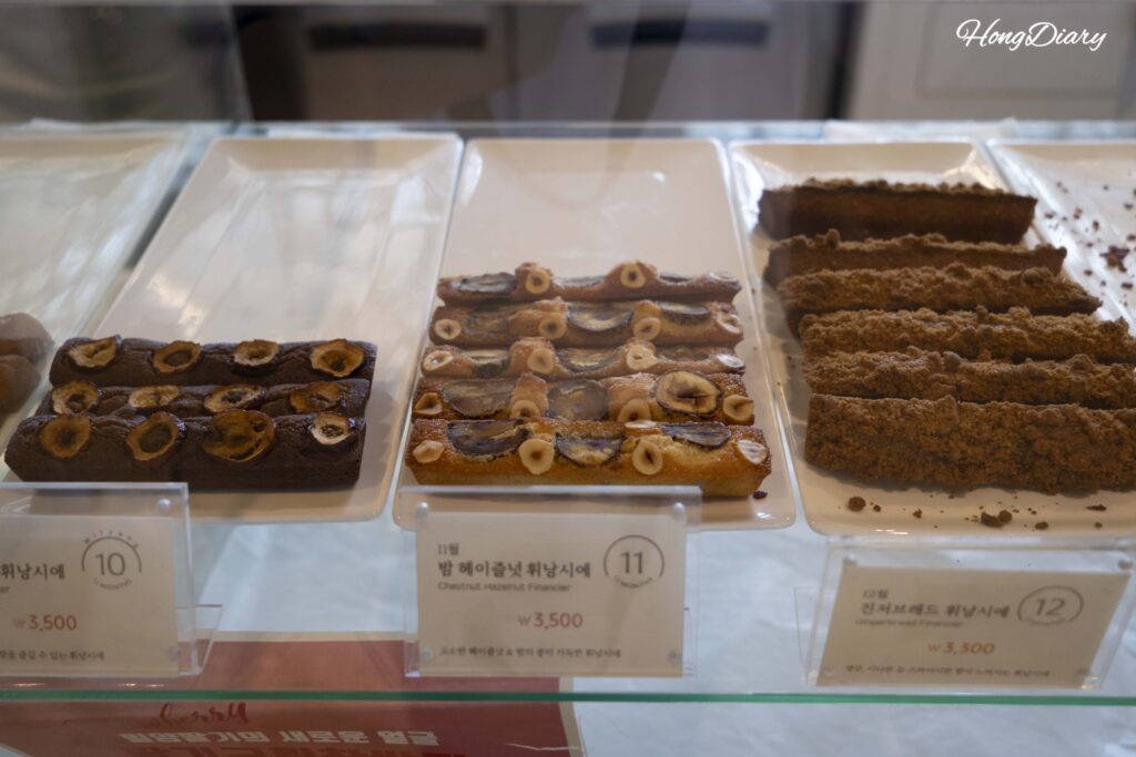 密陽カフェ ヨルドゥダルの月替わりフィナンシェ各種