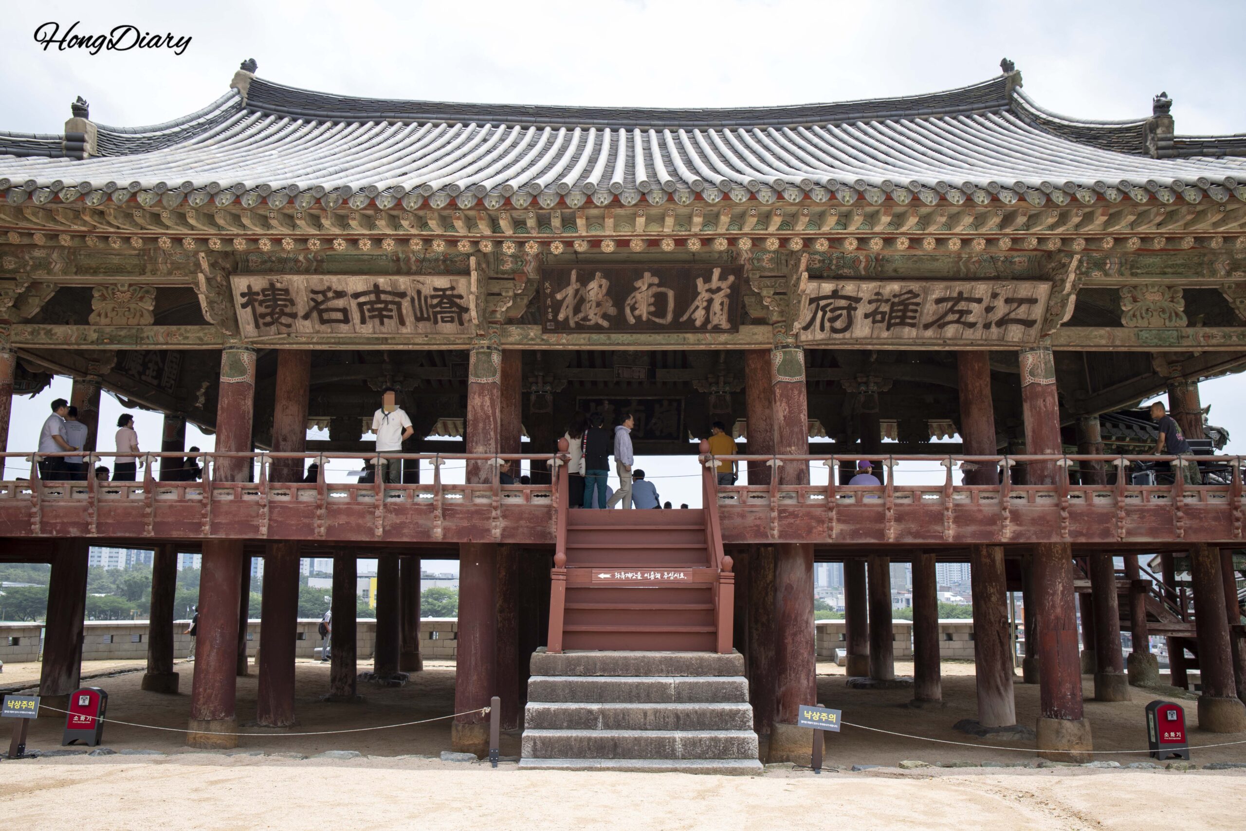 I Sat Inside a Korean National Treasure and No One Stopped Me — Visiting Yeongnamnu Pavilion in Miryang