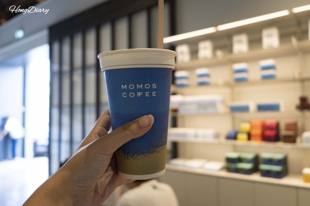 Caffe latte served at Momos Coffee Yeongdo Roastery in Busan