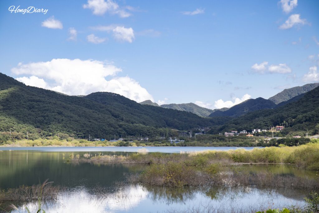 9月初秋の内蔵湖(内蔵貯水池)全景、全羅北道井邑市