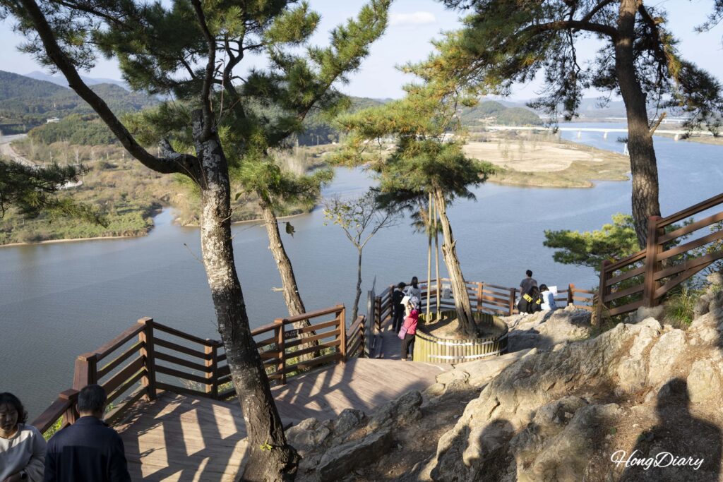 View of Nakhwaam Rock cliff and Baengmagang River from Busosanseong Fortress in Buyeo